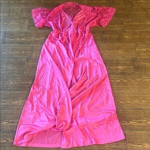 Yolande Vintage Elegant Pink Lace Night Gown